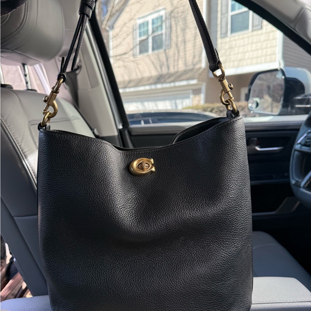 Coach Black Leather Shoulder Bag